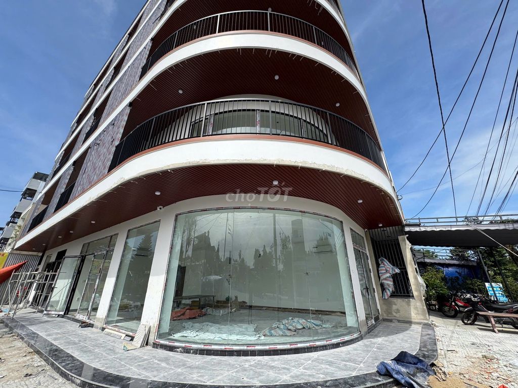 Cho thuê mặt bằng lô góc Đà Nẵng 75m² giá 15 triệu - Kinh doanh đa dạng, vị trí đắc địa!
