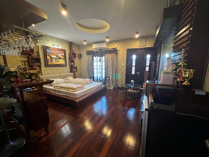 Nhà đẹp khu Tên Lửa, Bình Tân 100m² giá 15.8 tỷ - Full nội thất, vào ở ngay!