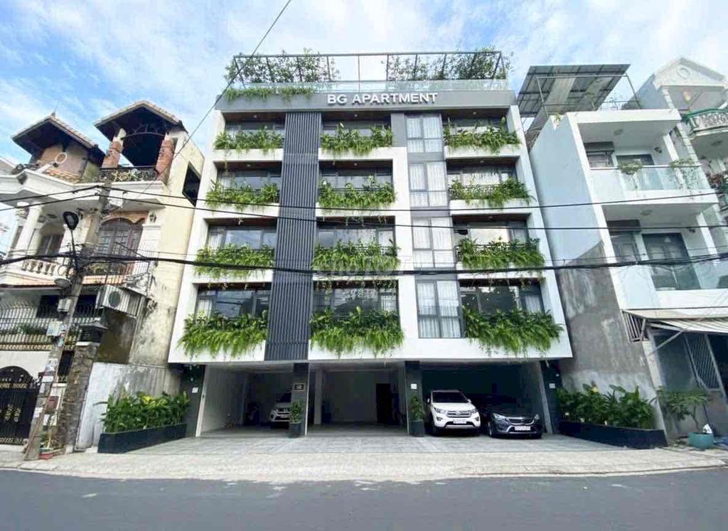 Cho thuê toà nhà mặt tiền Đào Duy Anh, Quận Phú Nhuận 300m² giá 100 triệu - Vị trí đắc địa, tiện ích đầy đủ!