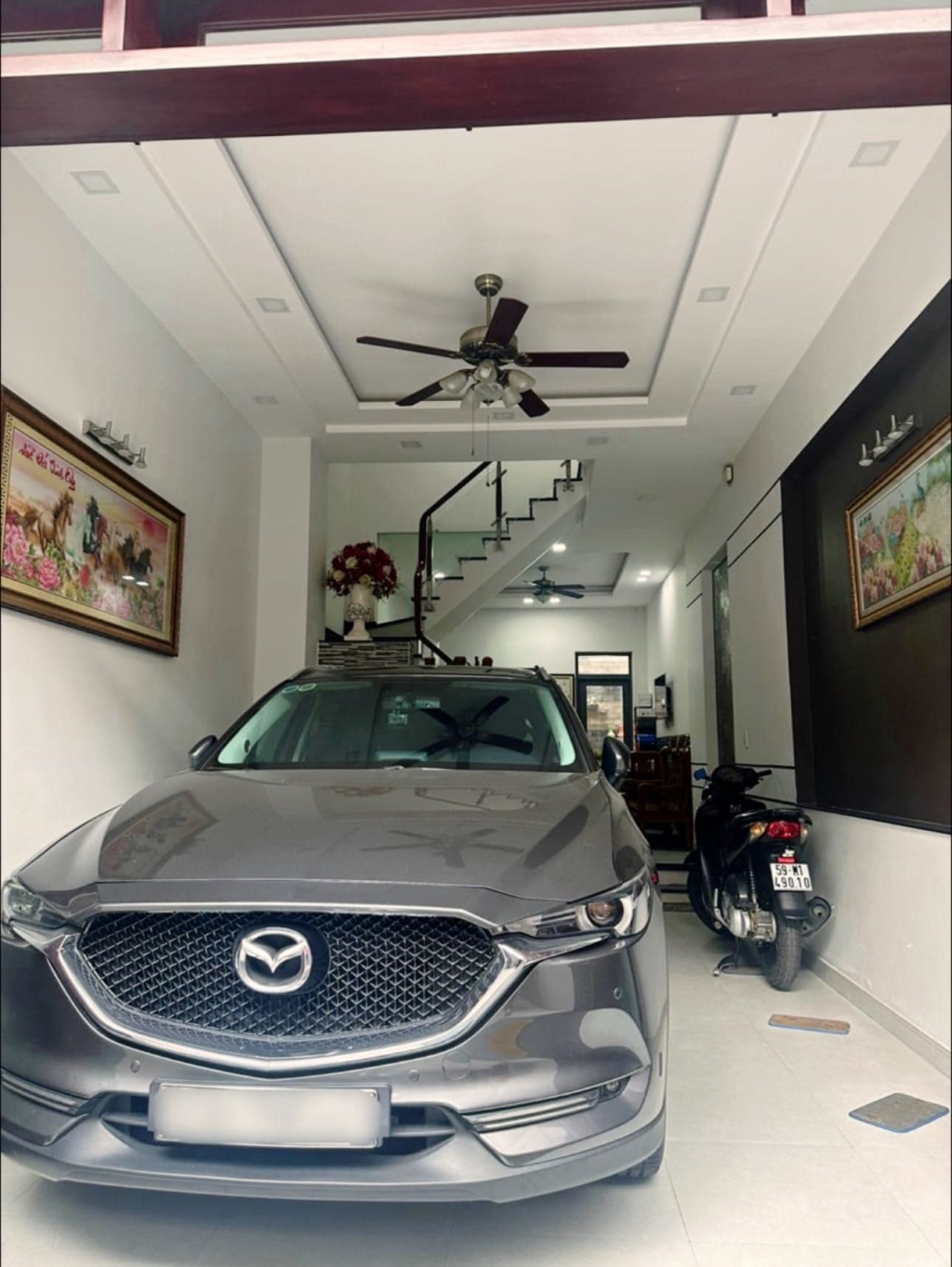 Nhà 5 tầng Phú Nhuận 68m² giá 12 tỷ - Nội thất xịn, xe hơi ngủ trong nhà!