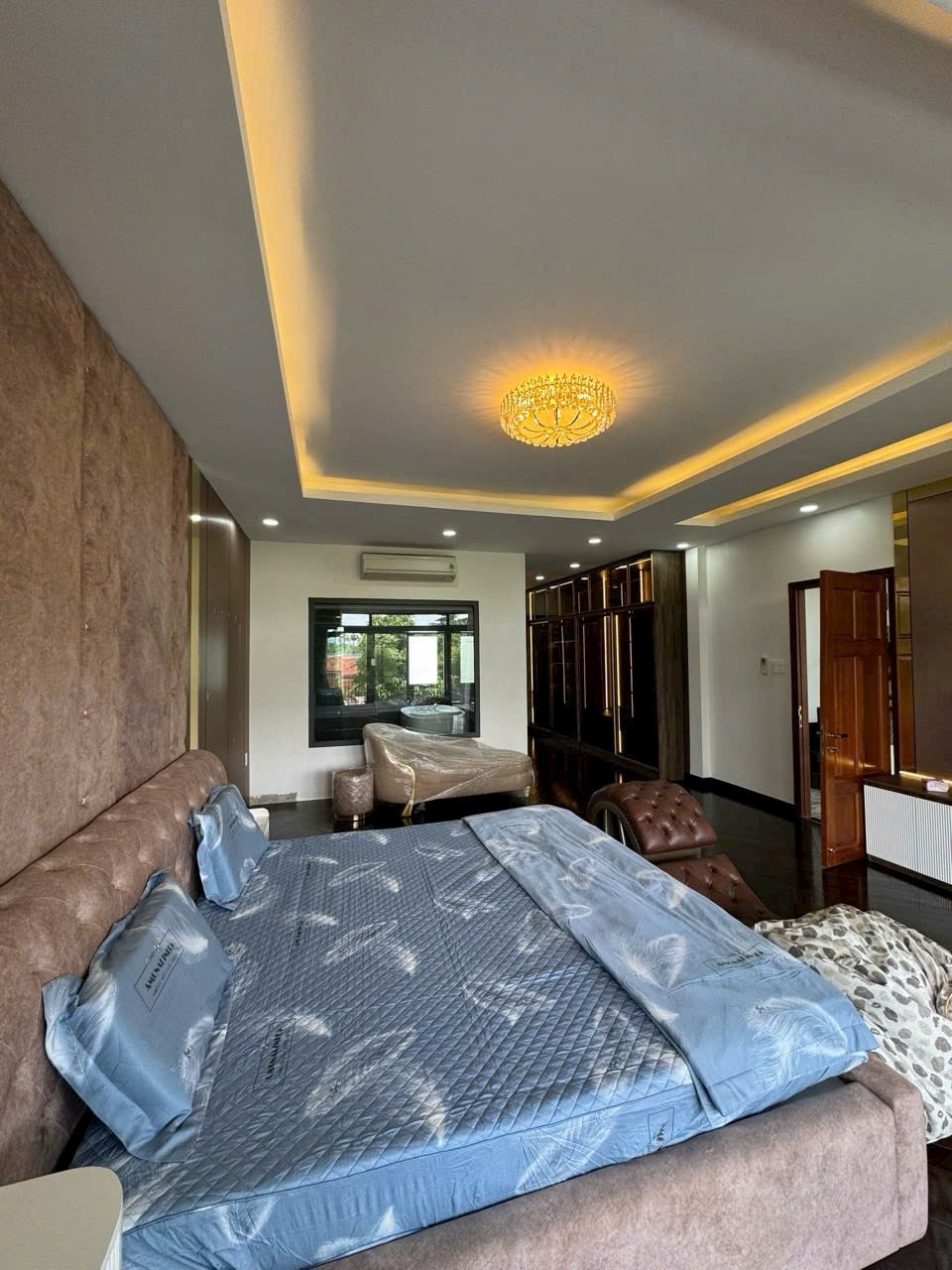 Biệt thự vườn Hóc Môn 766m² giá 20.8 tỷ - Hồ bơi sang trọng, cho thuê 45 triệu/tháng!