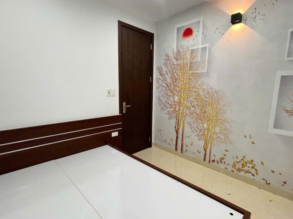 Căn hộ cao cấp Tòa M5 Nguyễn Chí Thanh 133m² giá 12.9 tỷ - Độc đáo và rộng rãi!