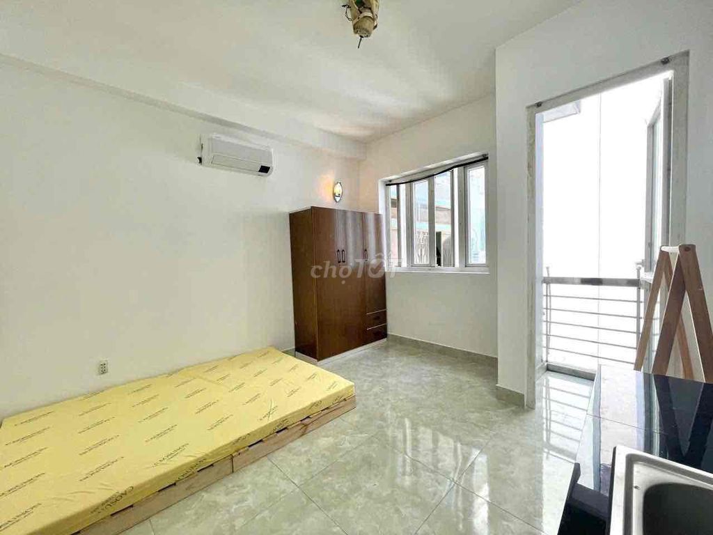 Phòng cho thuê 359 Lê Văn Sỹ, Q3 - 25m² giá 4.4 triệu - Full nội thất, miễn phí xe!