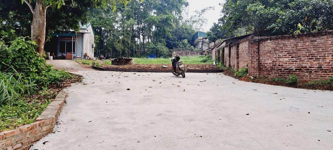 Đất Đông Lâu, Thụy An 400m² giá thỏa thuận - Đường bê tông ô tô vào tận nơi!