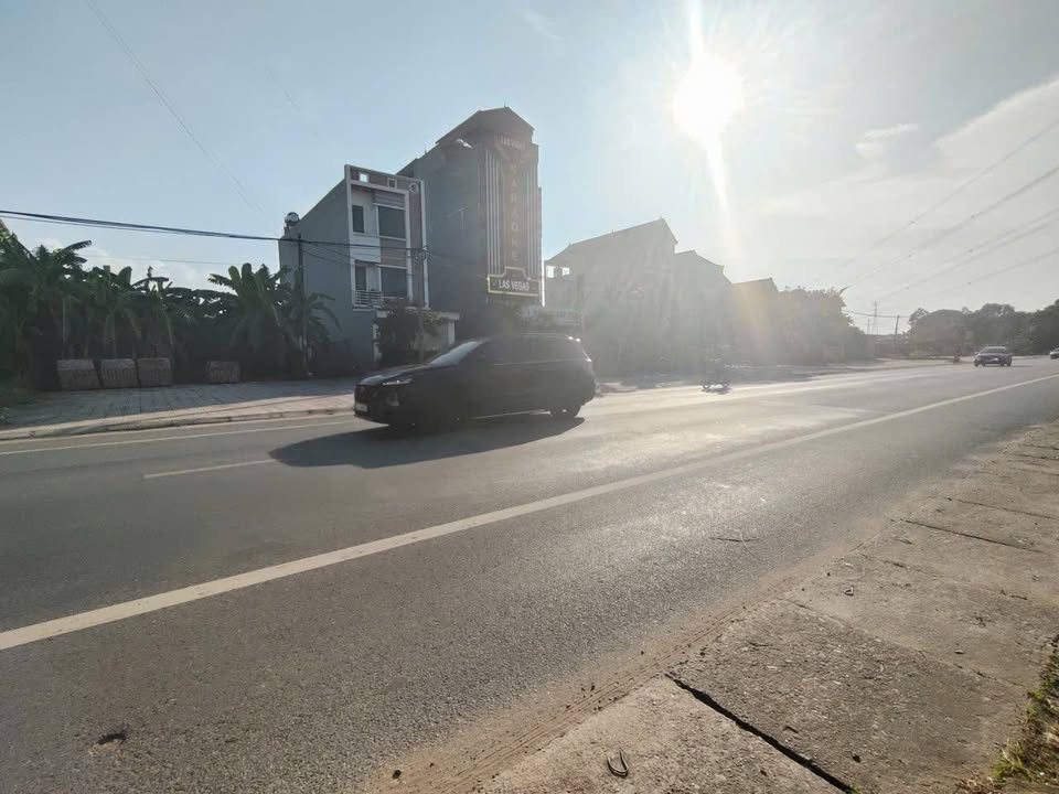 Đất thổ cư 100m² mặt tiền 5m tại Quốc lộ 2C - Giá 4.5 tỷ, đầu tư sinh lời!