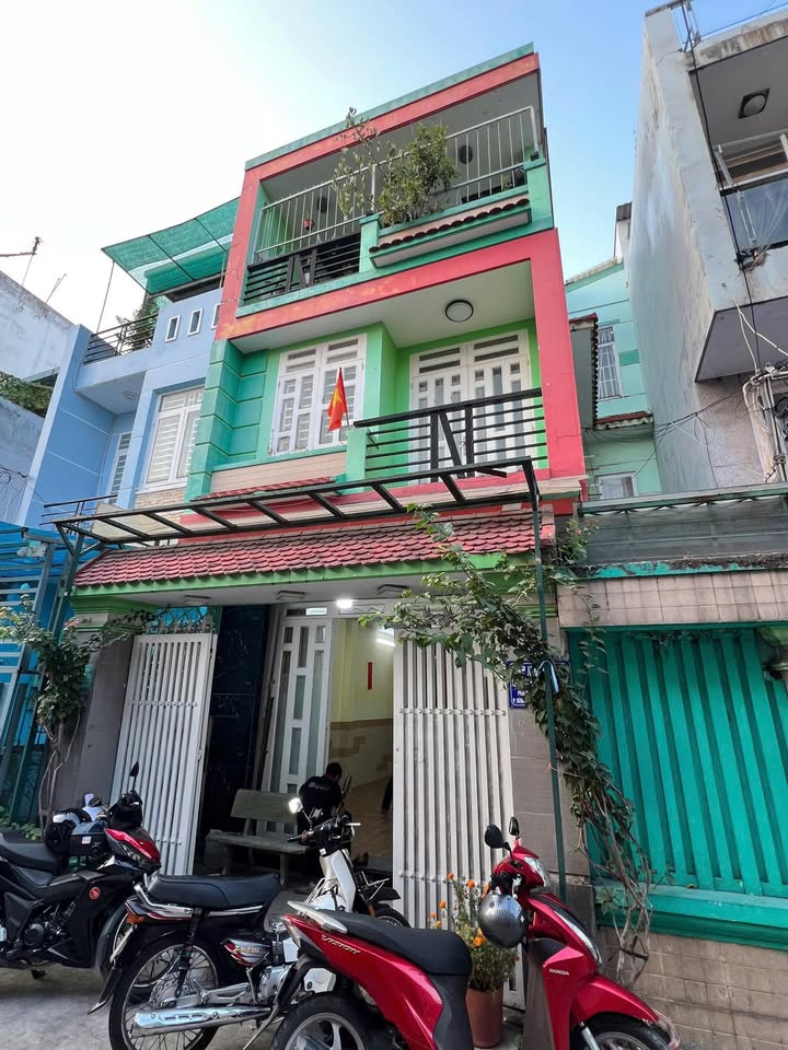 Nhà riêng phường Bình Hưng Hòa, Quận Bình Tân 180m² giá 7.2 tỷ - Pháp lý rõ ràng, sổ hồng chính chủ!