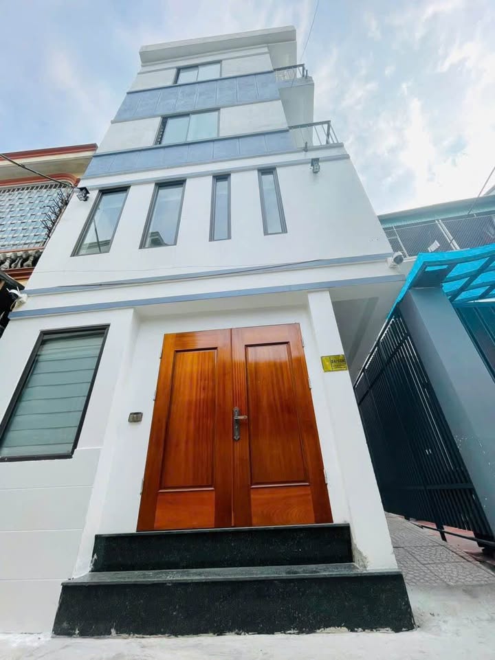 Nhà 4 tầng Bến Thủy, Vinh 84.8m² giá 6.85 tỷ - Đầu tư sinh lời ổn định!