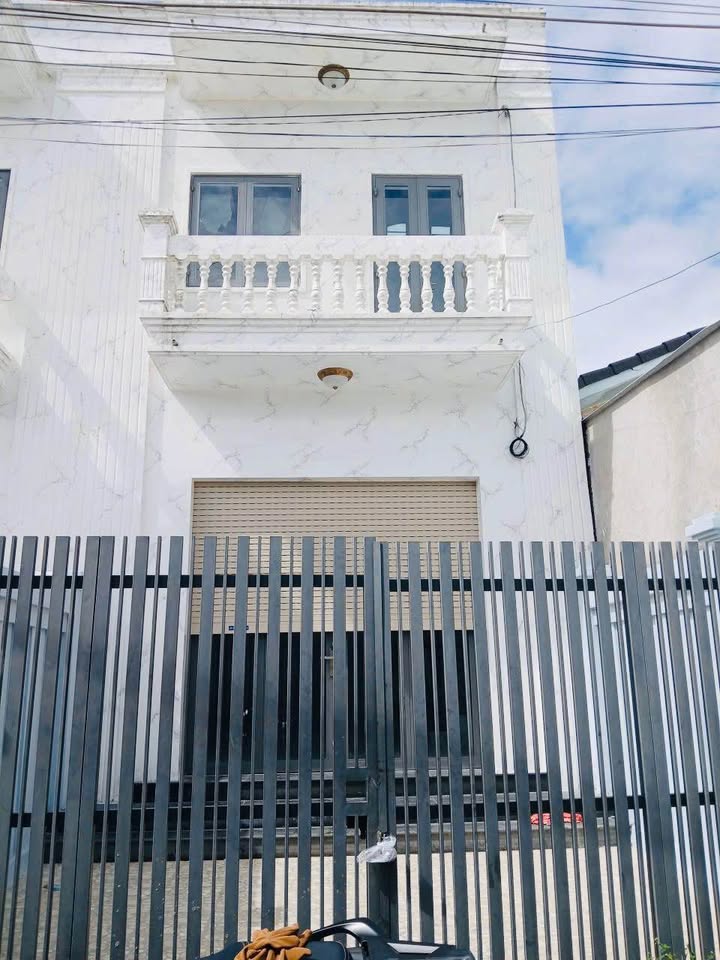 Nhà bán Phường 9, Vĩnh Long 123m² giá 1.85 tỷ - Khu dân cư an ninh, gần chợ