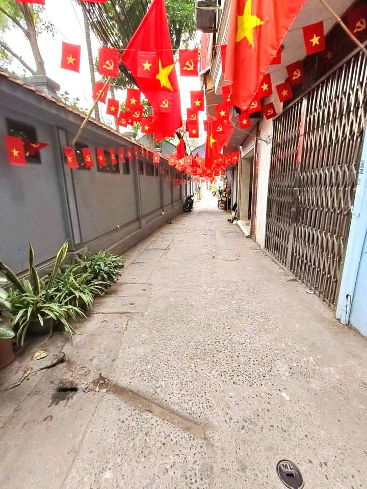 Nhà riêng Đội Cấn, Ba Đình 30m² giá thỏa thuận - Dân xây đẹp, ở ngay!