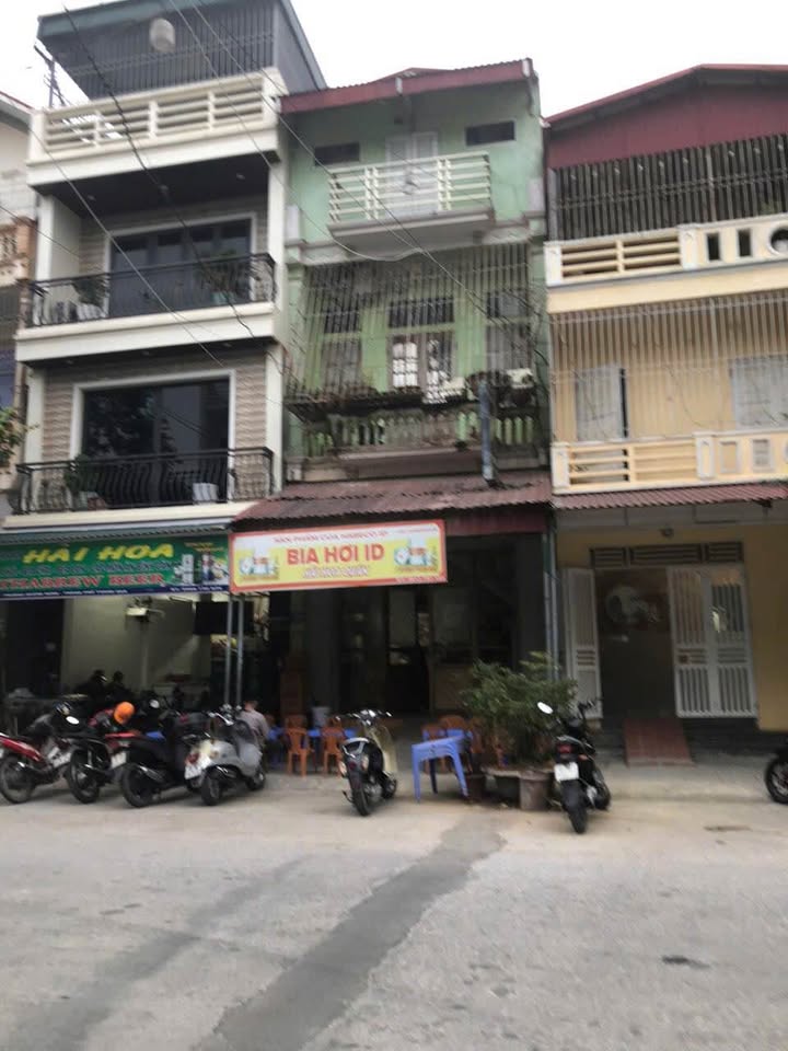 Nhà 3 tầng đường Trần Bình Trọng, phường Đông Sơn, 45m² giá 3.15 tỷ - Kinh doanh sầm uất!