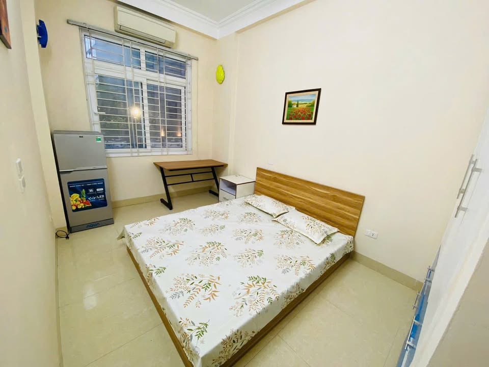 Phòng cho thuê tại 10 Hoàng Hoa Thám, quận Ba Đình - Giá chỉ 4.5 triệu/tháng!