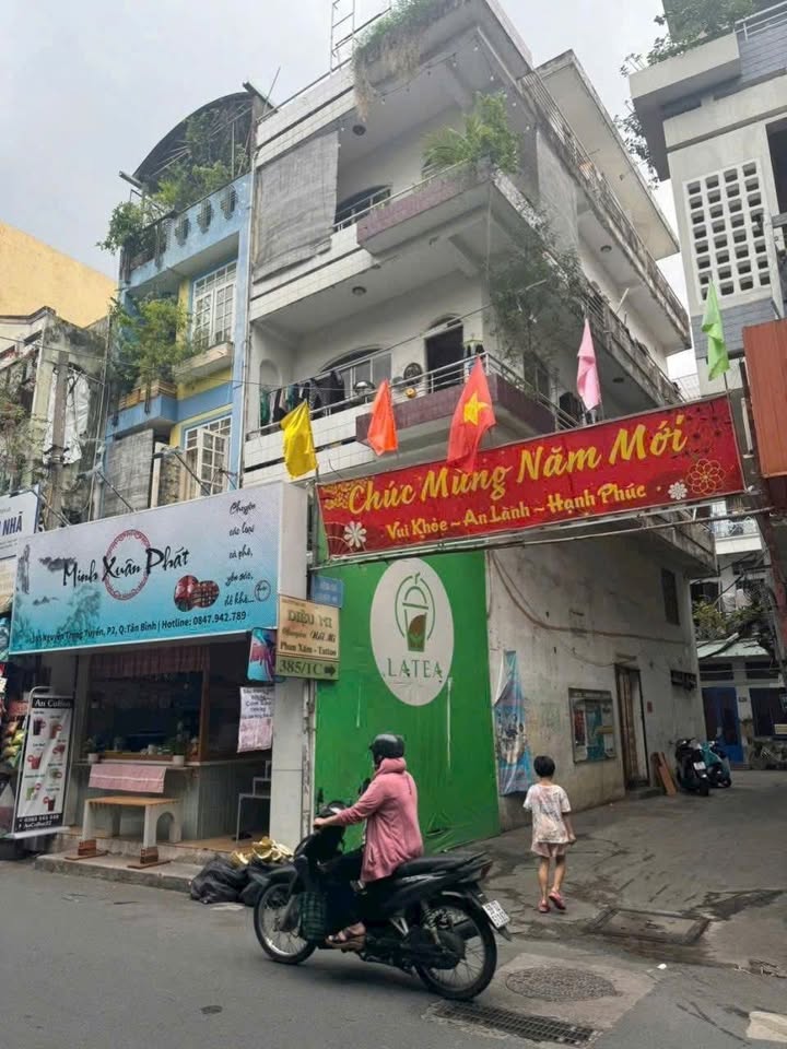 Nhà mặt tiền Nguyễn Trọng Tuyển, Phú Nhuận 67m² giá 16.5 tỷ - Đầu tư sinh lời ngay!