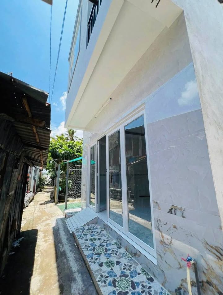 Nhà 2 Tầng Hẻm Phan Bội Châu 70m² giá 890 triệu - Sẵn sàng vào ở!