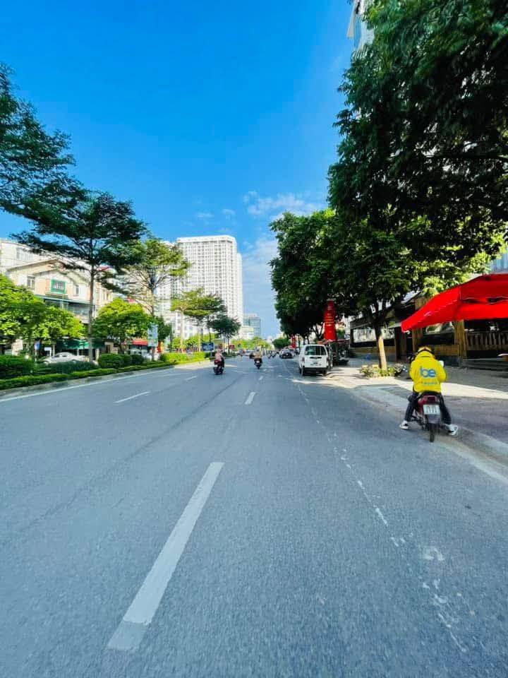 Mặt phố Trung Kính 164m² giá 100 tỷ - Đầu tư sinh lời ngay lập tức!