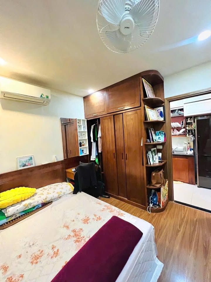 Chung cư Eco Green Nguyễn Xiển 66m² giá 6.72 tỷ - Sổ đỏ lâu dài, nội thất cơ bản