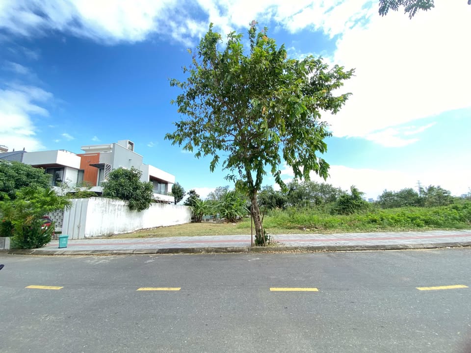 Đất nền 600m² đường Nguyễn Đình Thi, Hòa Xuân - Cơ hội đầu tư tuyệt vời!