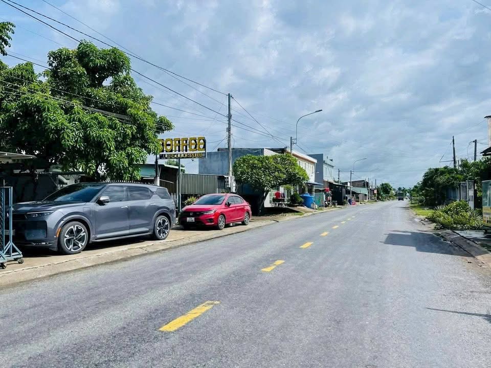 Đất mặt tiền Đường Tỉnh 833B, Bến Lức 540m² giá 5.5 tỷ - Đầu tư sinh lời ngay!