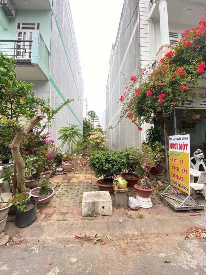 Đất nền KDC Hưng Phú Cần Thơ 81m² giá 4.7 tỷ - Sổ hồng chính chủ, hướng Tây Nam!