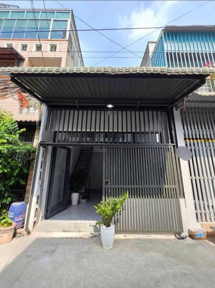 Nhà cấp 4 Ngọc Hồi 50m² chỉ 2 tỷ - Ô tô vào tận nhà!