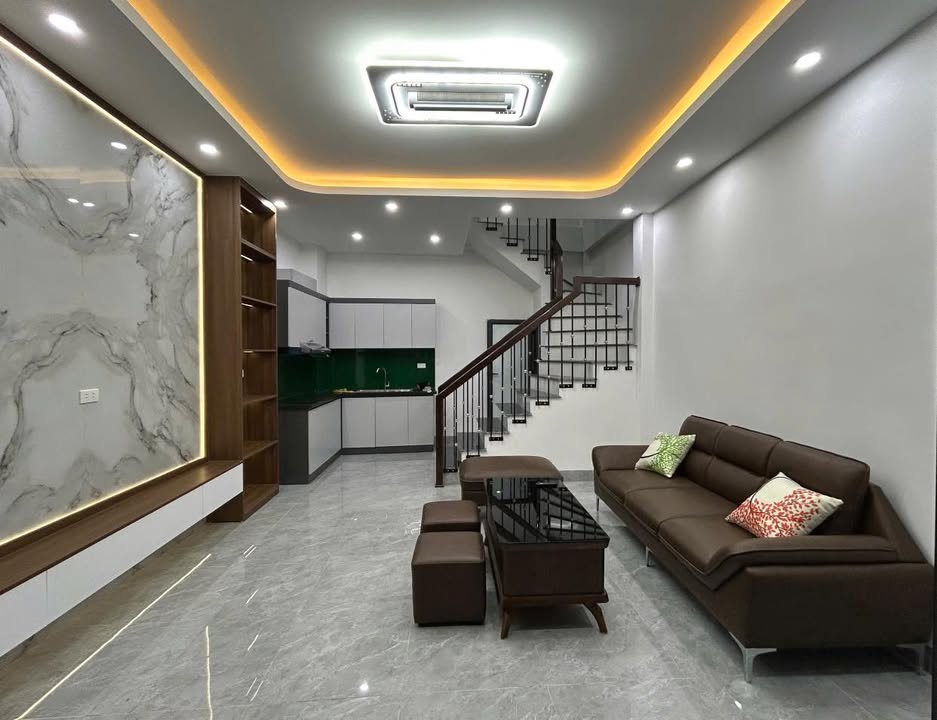 Nhà lô góc 5 tầng Dương Nội 35m² giá 7 tỷ - Gần AeonMall thoáng mát!