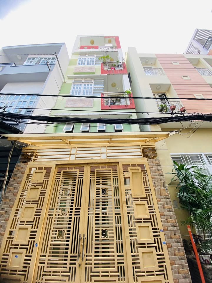 Nhà hẻm Nguyễn Đình Chiểu, Quận 3, 40m² - Sổ hồng chính chủ, giao nhà ngay!