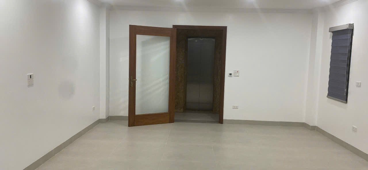 Cho thuê mặt bằng kinh doanh phố Nguyễn Đổng Chi, Nam Từ Liêm 55m² - Mặt tiền rộng, lô góc!