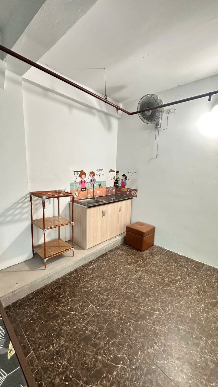 Phòng cho thuê tại 70 Nguyễn Khánh Toàn, Cầu Giấy - Chỉ 3.9 triệu/tháng!