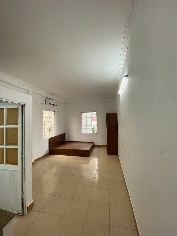 Phòng cho thuê tại Cầu Giấy 30m² giá 3.9 triệu - Sẵn sàng vào ở ngay!