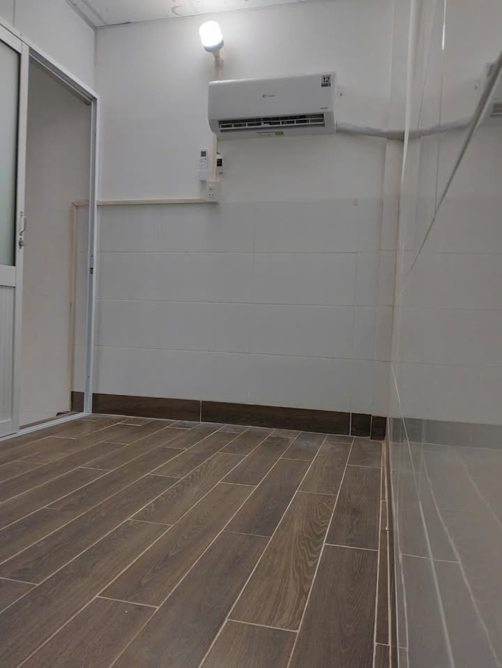 Phòng cho thuê tại 504 Đường Chí Sinh, Cần Thơ 14m² giá 1.3 triệu - Tiện nghi đầy đủ, giờ giấc tự do!