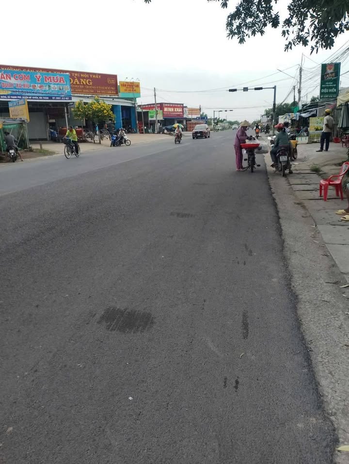 Đất mặt tiền Quốc Lộ 1A, ấp Sóc Bưng, 50m² giá 2.1 tỷ - Cơ hội đầu tư hấp dẫn!