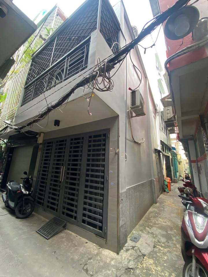 Nhà phố Võ Văn Tần, Q3 28m² giá 6.5 tỷ - Sổ hồng chính chủ!