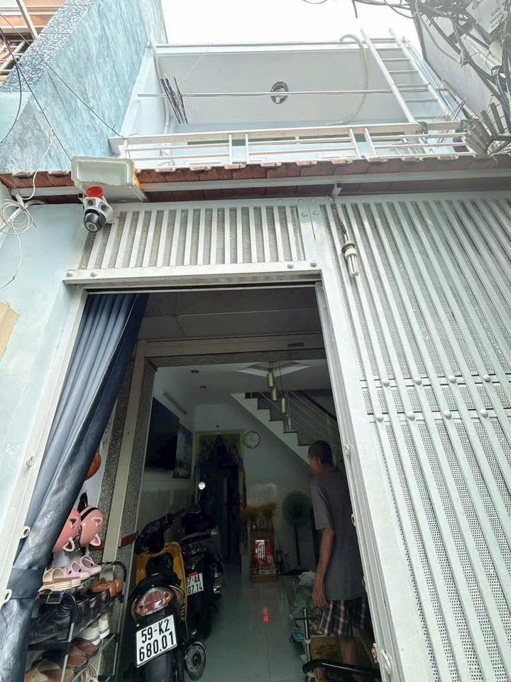 Nhà bán Hưng Long, Bình Chánh 40m² giá 520 triệu - Cơ hội đầu tư hiếm có!