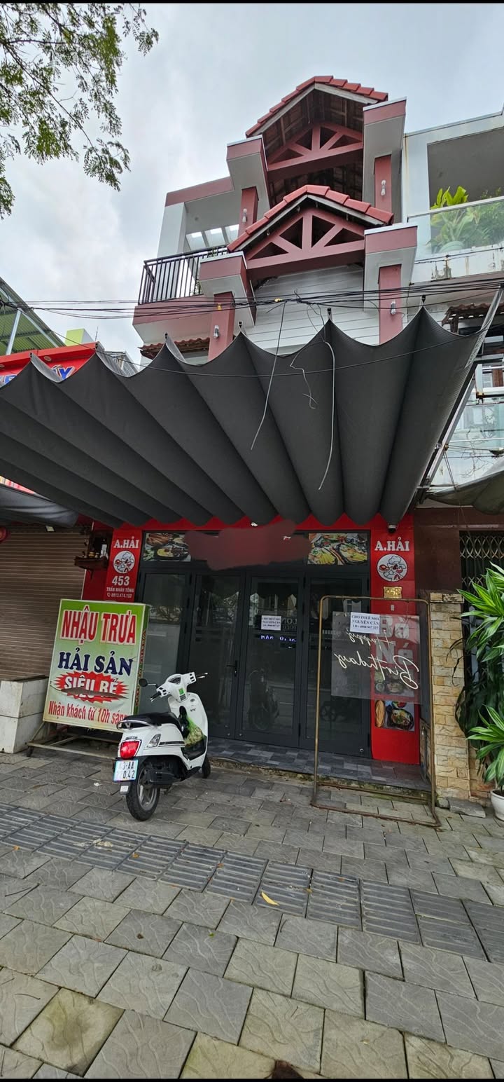 Nhà cho thuê 3 tầng tại Sơn Trà, Đà Nẵng - Diện tích 11.5m, 4 phòng ngủ thoáng mát