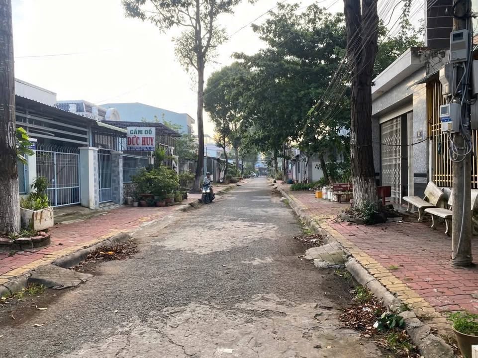 Đất thổ cư Tân Hạnh, Vĩnh Long 80m² giá 1.2 tỷ - Khu vực đông đúc, tiện ích đầy đủ!