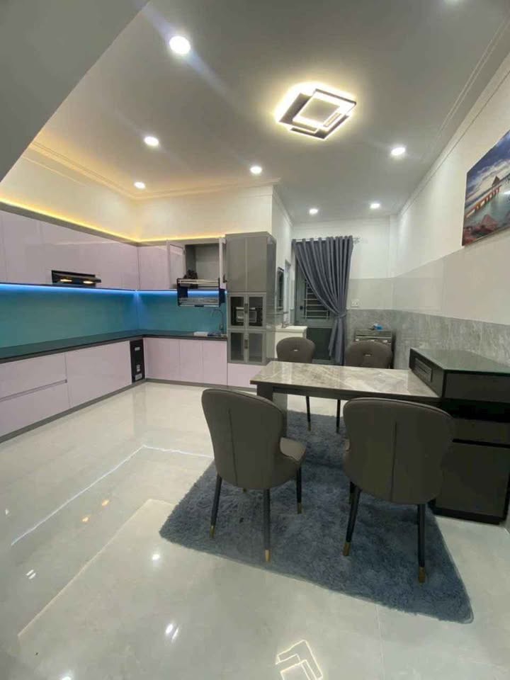 Nhà phố Nam Việt, Long Hồ, 85m² giá 3.15 tỷ - Mới 100% sẵn vào ở ngay!