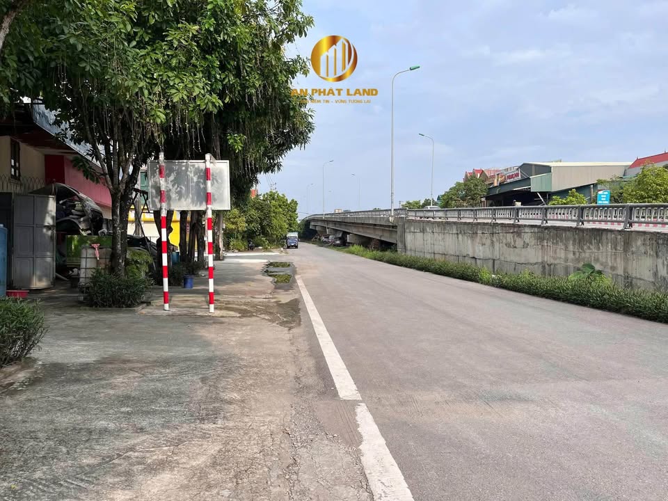 Đất nền đẹp tại chân cầu Bông Lau, Ninh Bình 100m² - Giá thỏa thuận hấp dẫn!