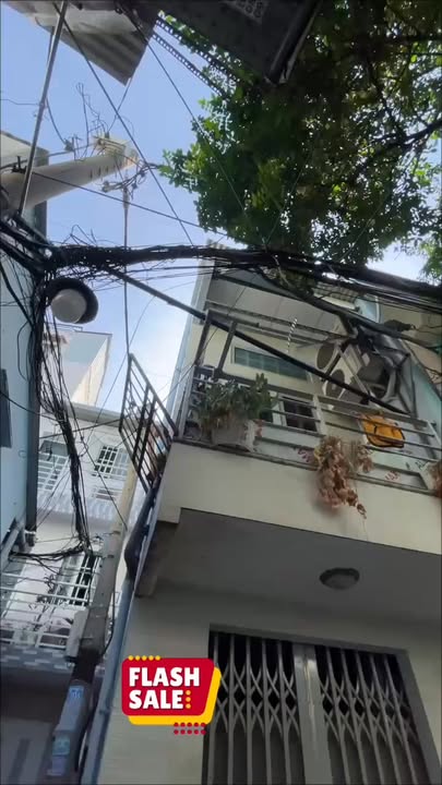 Nhà 3 tầng góc đường Trần Văn Quang, Tân Phú - 11m² chỉ 1 tỷ!