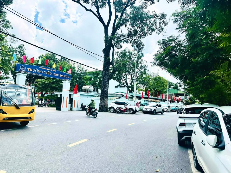 Đất Đa Tốn, Gia Lâm 50m² giá 9.5 tỷ - Cơ hội đầu tư tuyệt vời!