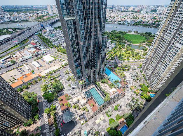 Căn hộ Vinhomes Central Park 3PN quận Bình Thạnh giá 40 triệu - View Landmark 81 đẹp mắt!