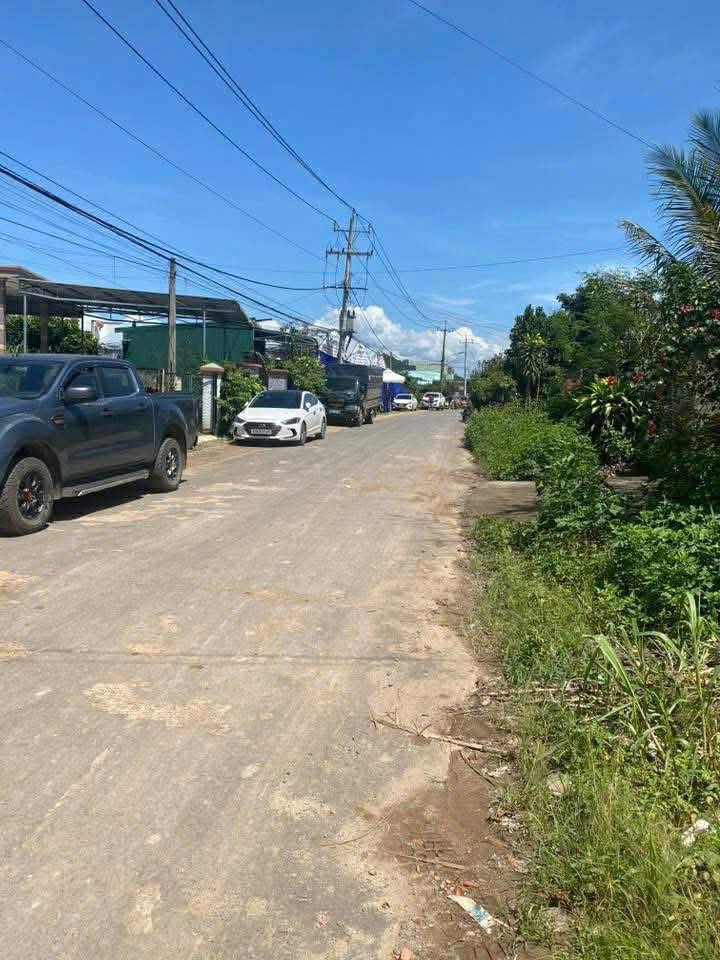 Đất mặt tiền Đinh Văn, Lâm Hà 180m² giá 1.35 tỷ - Đầu tư sinh lời ngay!