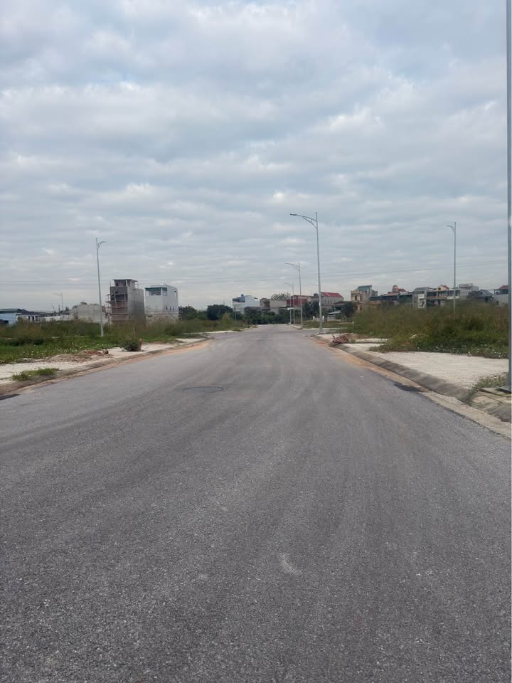 Đất nền 2 mặt tiền Tào Xuyên 100m² giá 2 tỷ - Cơ hội đầu tư hấp dẫn!