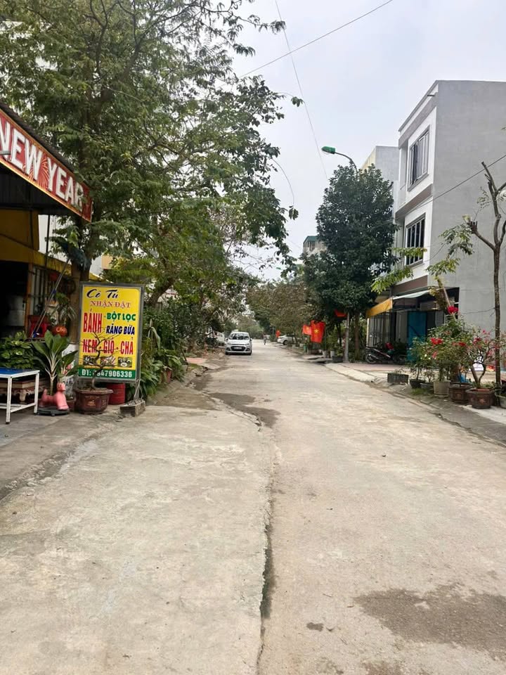 Nhà thô 3 tầng 1 tum tại Đông Hải, Thanh Hóa 75m² giá 3.8 tỷ - Chỉ cần dọn vào ở ngay!