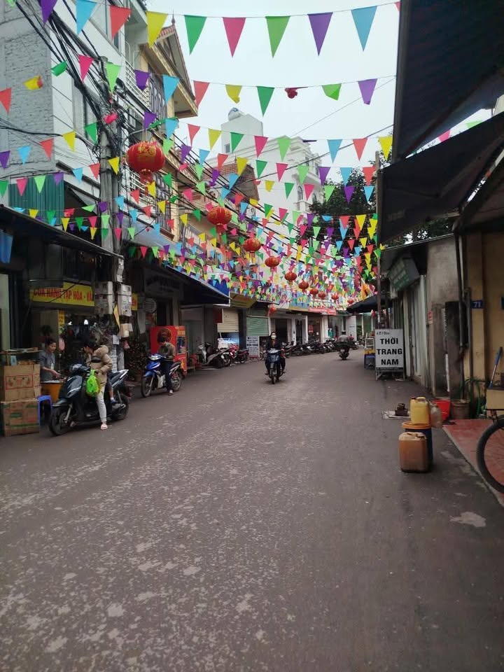 Nhà mặt tiền Nghĩa Lộ, Yên Nghĩa 54m² giá 13 tỷ - Kinh doanh sầm uất, ô tô vào tận nhà!