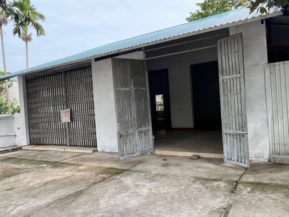 Cho thuê nhà mặt tiền Quốc lộ 32C, 100m² - Vị trí kinh doanh đắc địa!