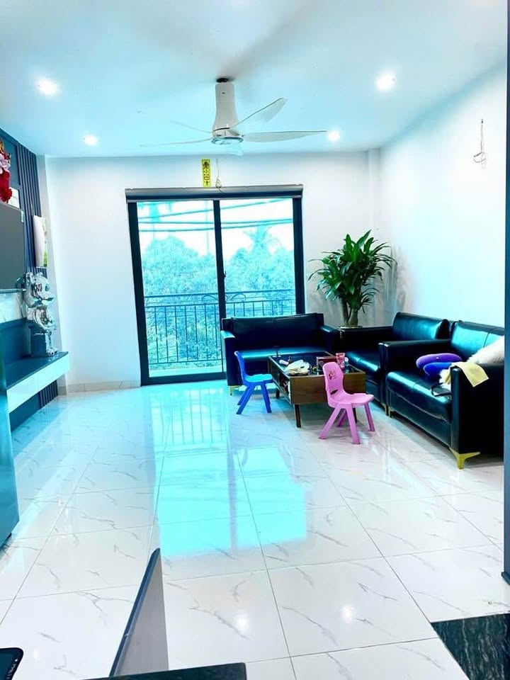 Nhà đẹp 5 tầng Tả Thanh Oai, Thanh Trì, 38m² chỉ 7.8 tỷ - Thiết kế hiện đại, thang máy!