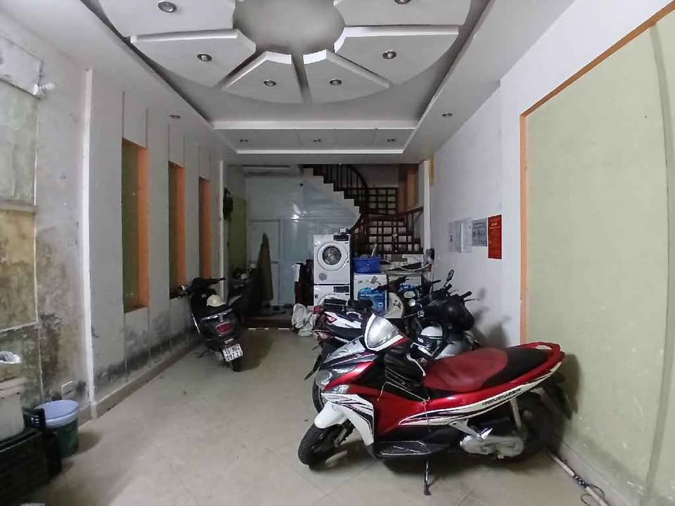 Nhà mặt phố Pháo Đài Láng, Đống Đa 70m² giá 21 tỷ - Cơ hội đầu tư hiếm có!
