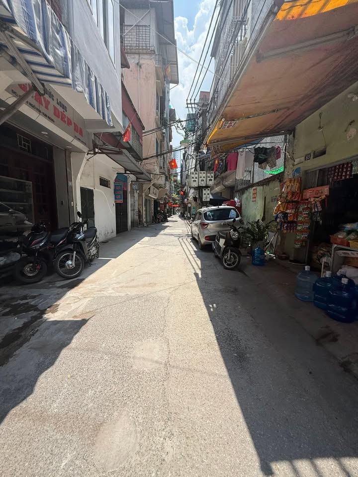 Nhà mặt ngõ Minh Khai, Hai Bà Trưng 24m² giá 6.6 tỷ - Kinh doanh sầm uất!