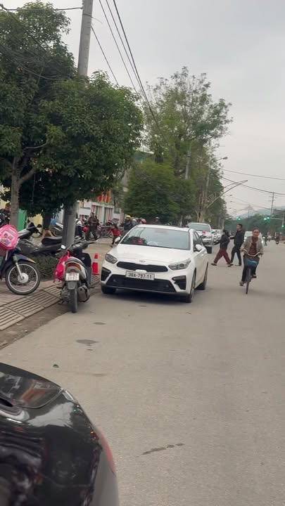 Đất nền Bắc Hồng 100m² giá 1.6 tỷ - Vị trí đắc địa gần trường mầm non!