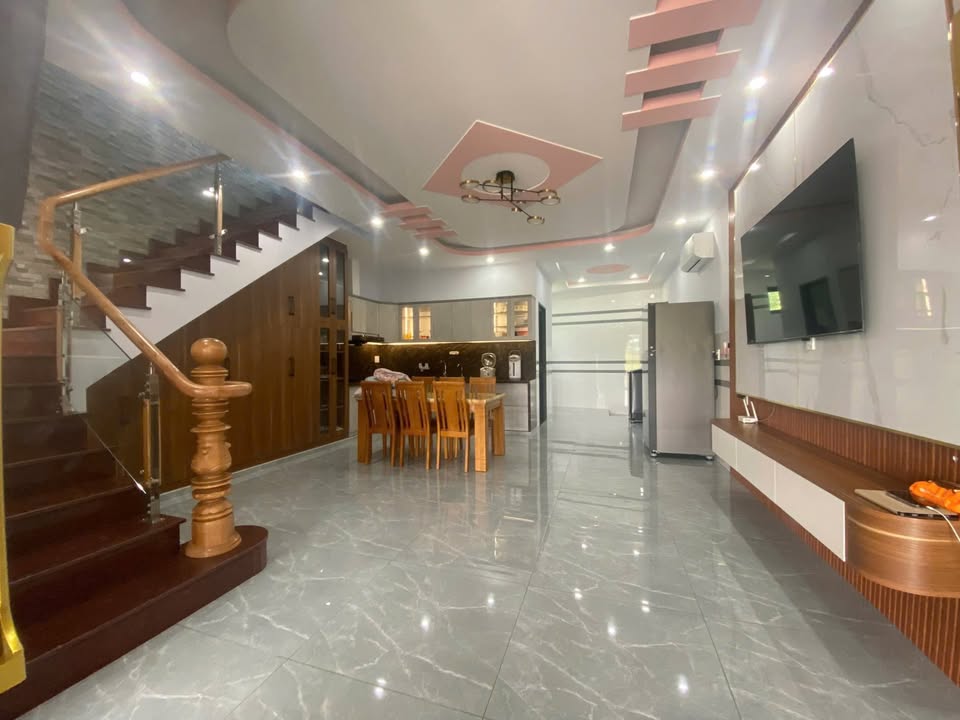 Nhà Bàu Cạn, Long Thành 120m² giá 2.5 tỷ - Thổ cư 100%!