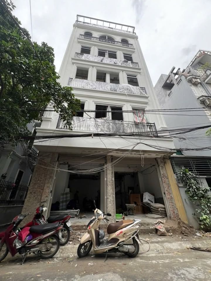 Nhà phố Nguyễn Trãi, Thanh Xuân 65m² giá 24.5 tỷ - Lô góc ô tô, dòng tiền ổn định!